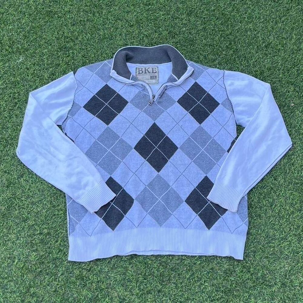 Bke Men's Blue and White Jumper